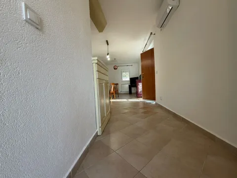 Prodaja, kuća, 168m², Sutomore, Bar - image 4