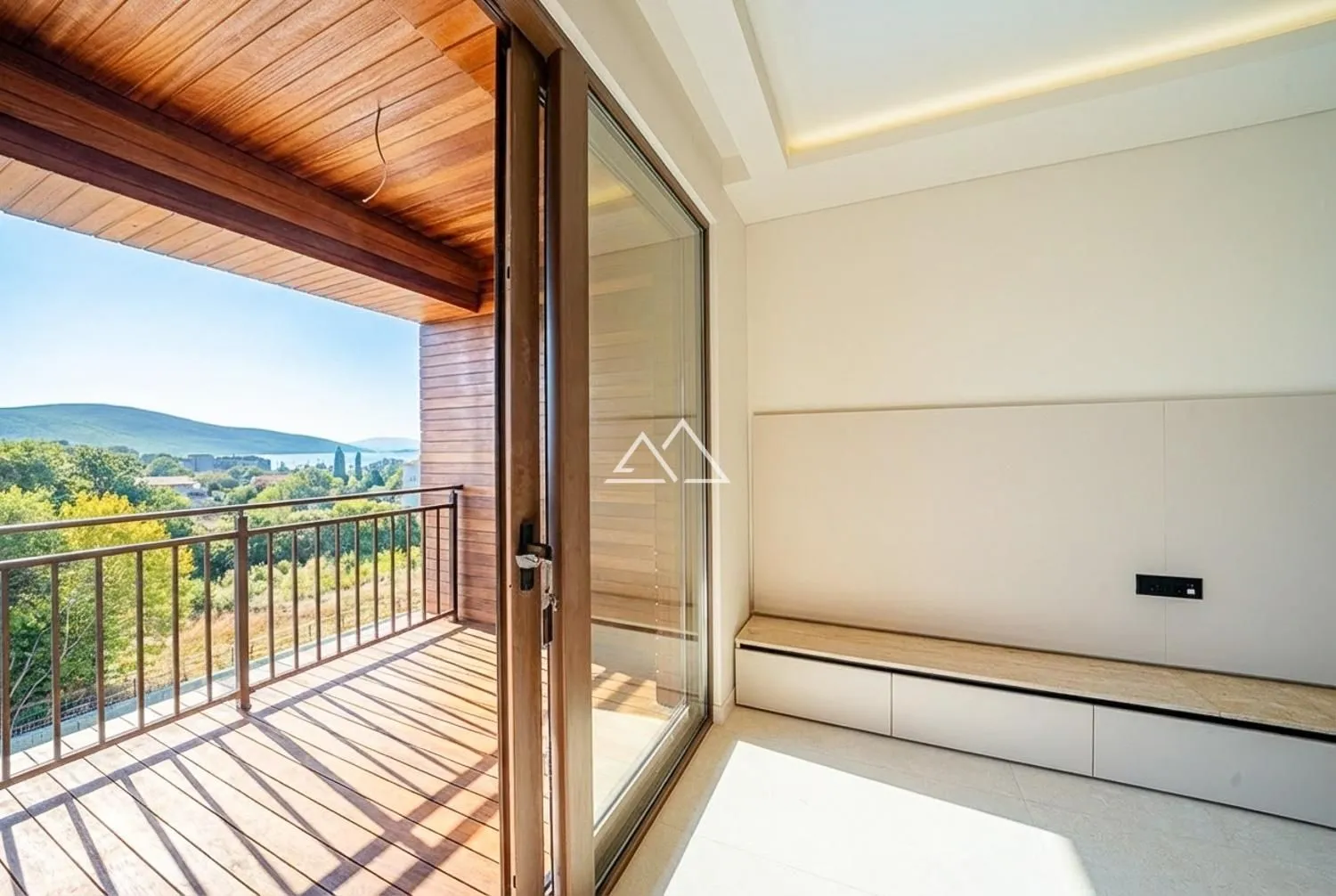 Sale, two bedroom apartment, 125m², Centar, Tivat