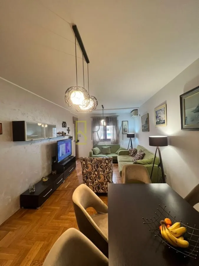 Prodaja, dvosoban stan, 70m², Stari Aerodrom, Podgorica