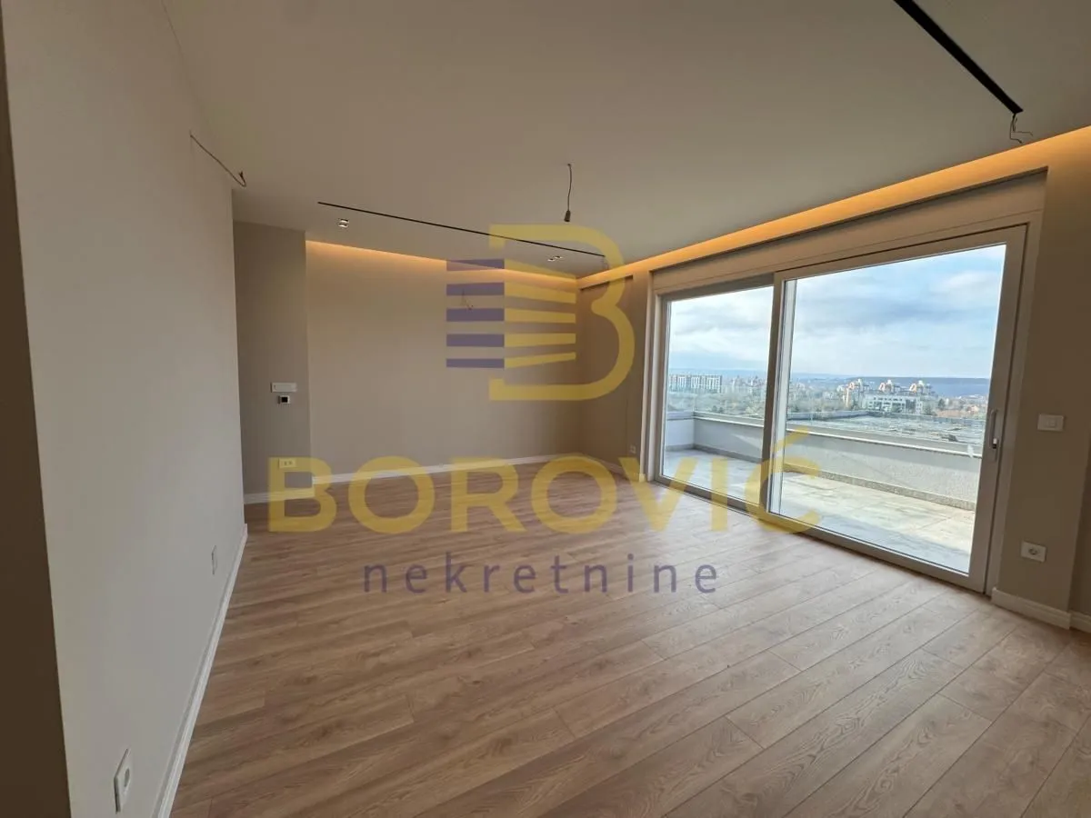 Prodaja, četvorosoban stan, 168m², Voždovac Sve Podlokacije, Beograd