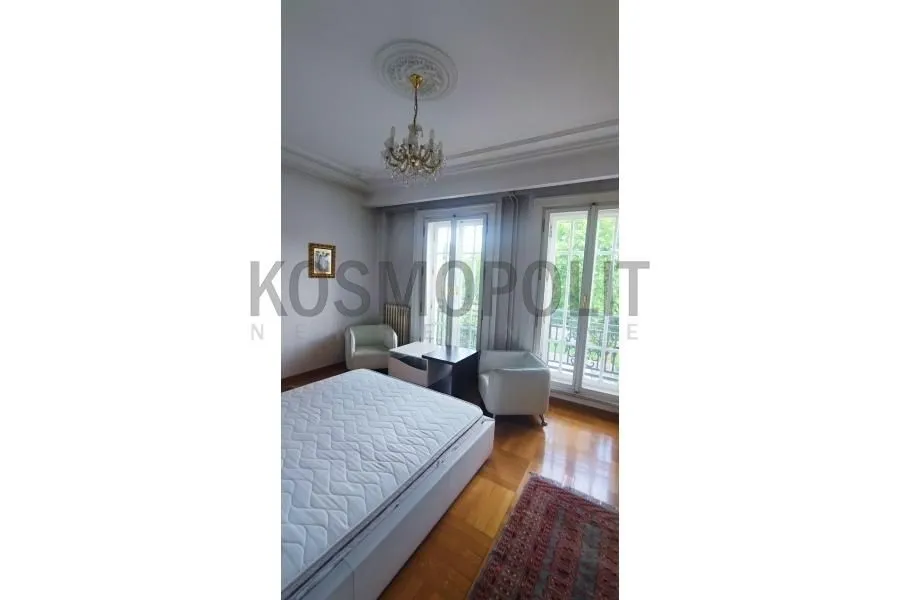 Prodaja, kuća, 1560m², Voždovac Sve Podlokacije, Beograd