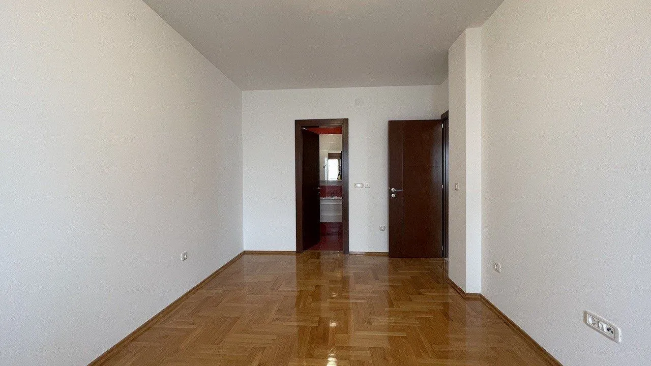 Prodaja, stan, 120m², Kamenovo, Budva