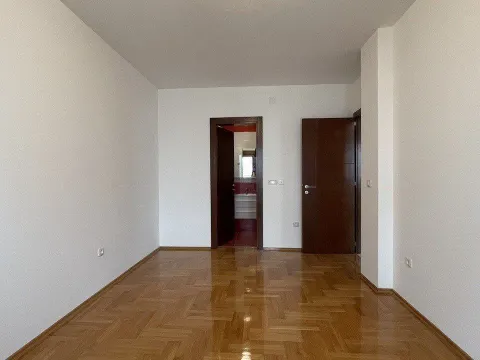 Prodaja, stan, 120m², Kamenovo, Budva - image 9