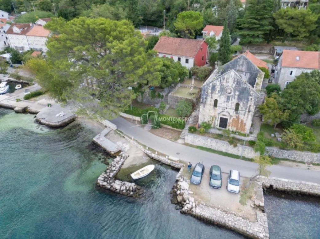 Prodaja, kuća, 170m², Dobrota, Kotor