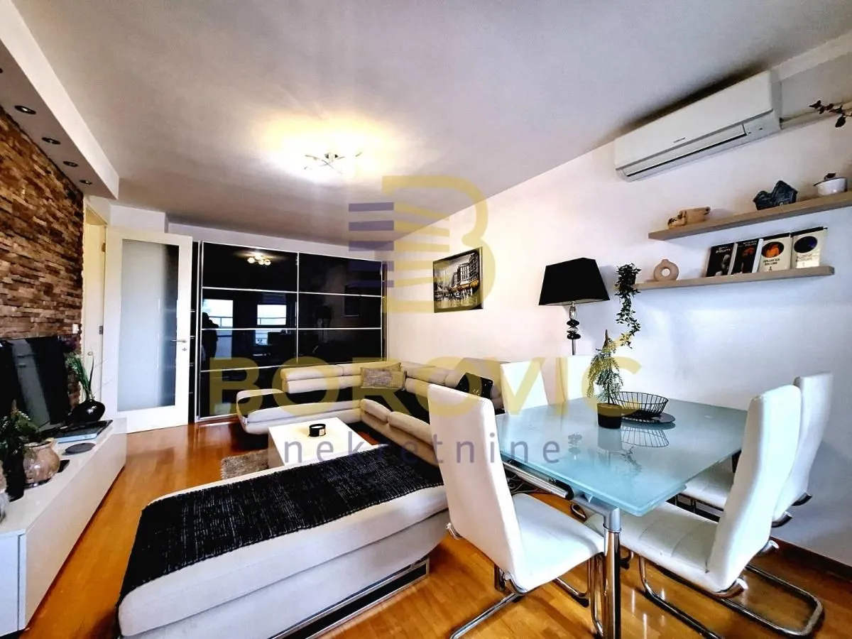 Prodaja, trosoban stan, 68m², Novi Beograd Blok 67, Novi Beograd Sve Podlokacije