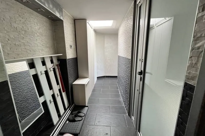 Izdavanje, stan, 85m², Palilula Sve Podlokacije, Beograd