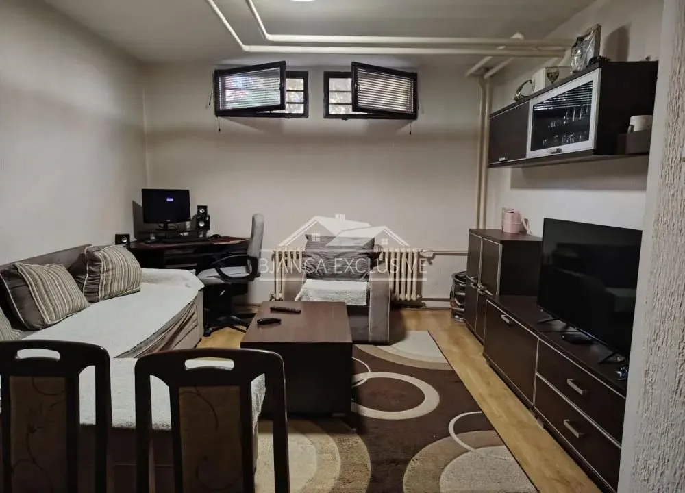 Sale, two bedroom apartment, 48m², Novi Beograd Blok 61, Novi Beograd Sve Podlokacije