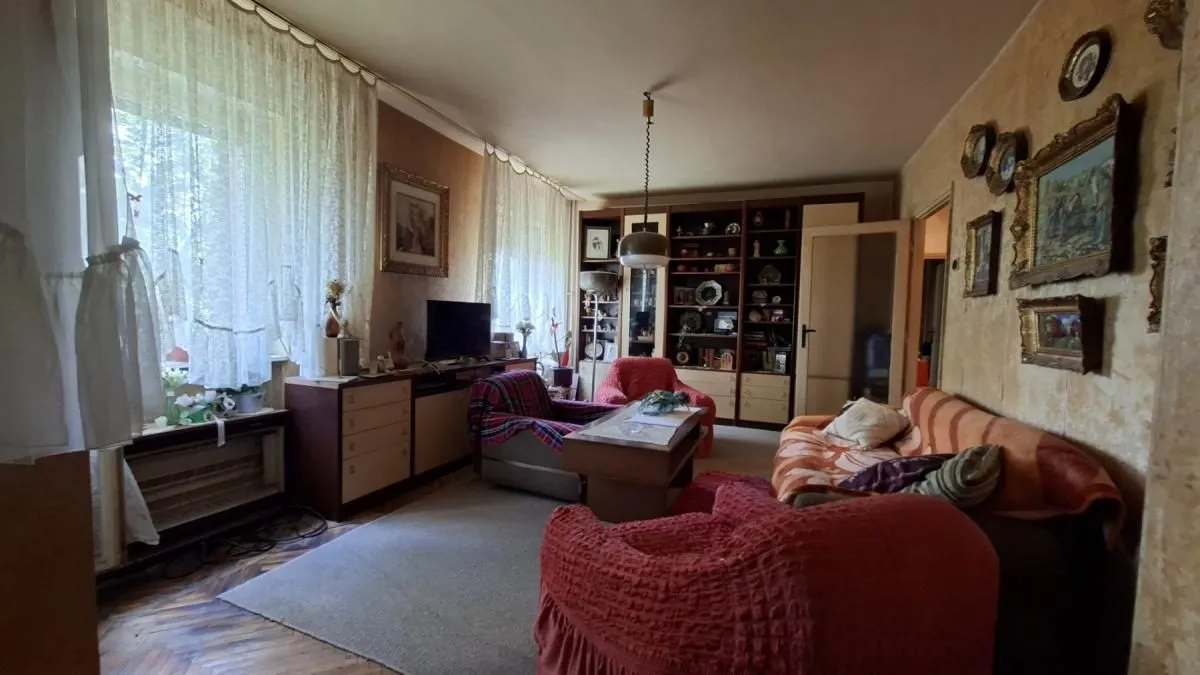 Prodaja, trosoban stan, 79m², Kikinda, Srbija