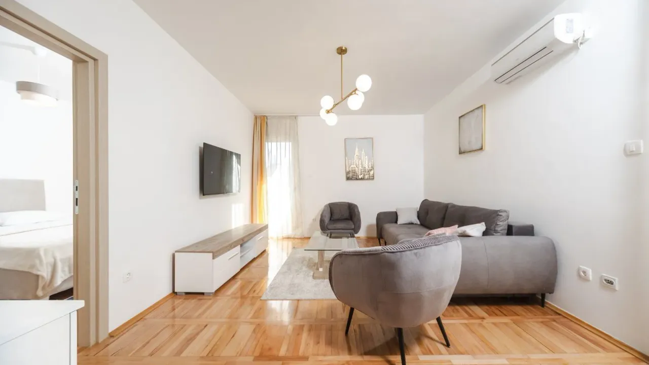 Rent, one bedroom apartment, 56m², Budva, Crna Gora