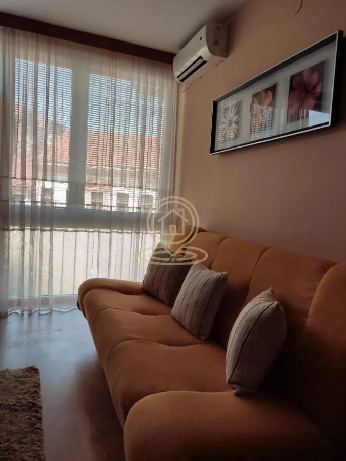 Izdavanje, stan, 47m², Centar, Kragujevac