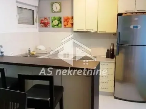 Izdavanje, dvosoban stan, 50m², Đeram Pijaca, Beograd - image 10