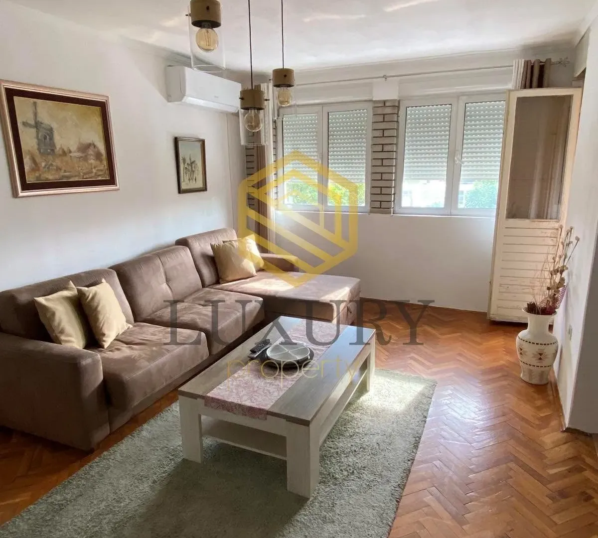 Izdavanje, dvosoban stan, 80m², Zabjelo, Podgorica