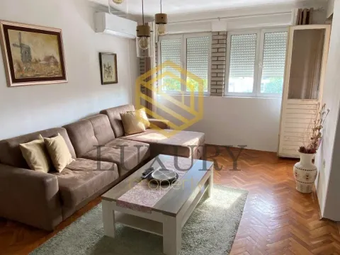 Izdavanje, dvosoban stan, 80m², Zabjelo, Podgorica - image 1