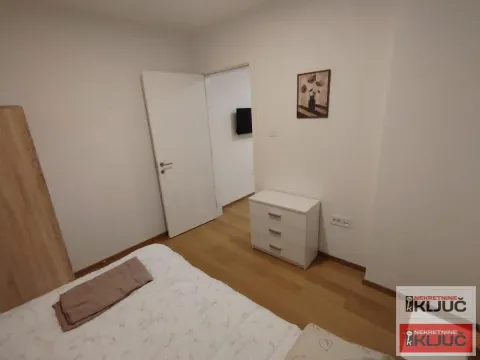 Izdavanje, jednosoban stan, 35m², Centar, Novi Sad - image 5