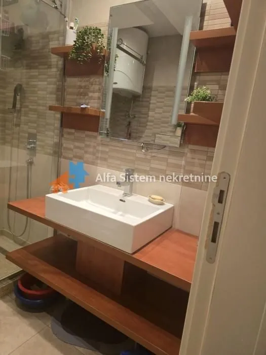 Rent, two bedroom apartment, 76m², Novi Beograd Blok 64, Novi Beograd Sve Podlokacije