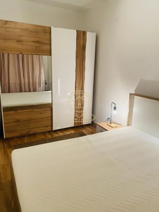 Rent, two bedroom apartment, 44m², Palilula Sve Podlokacije, Beograd