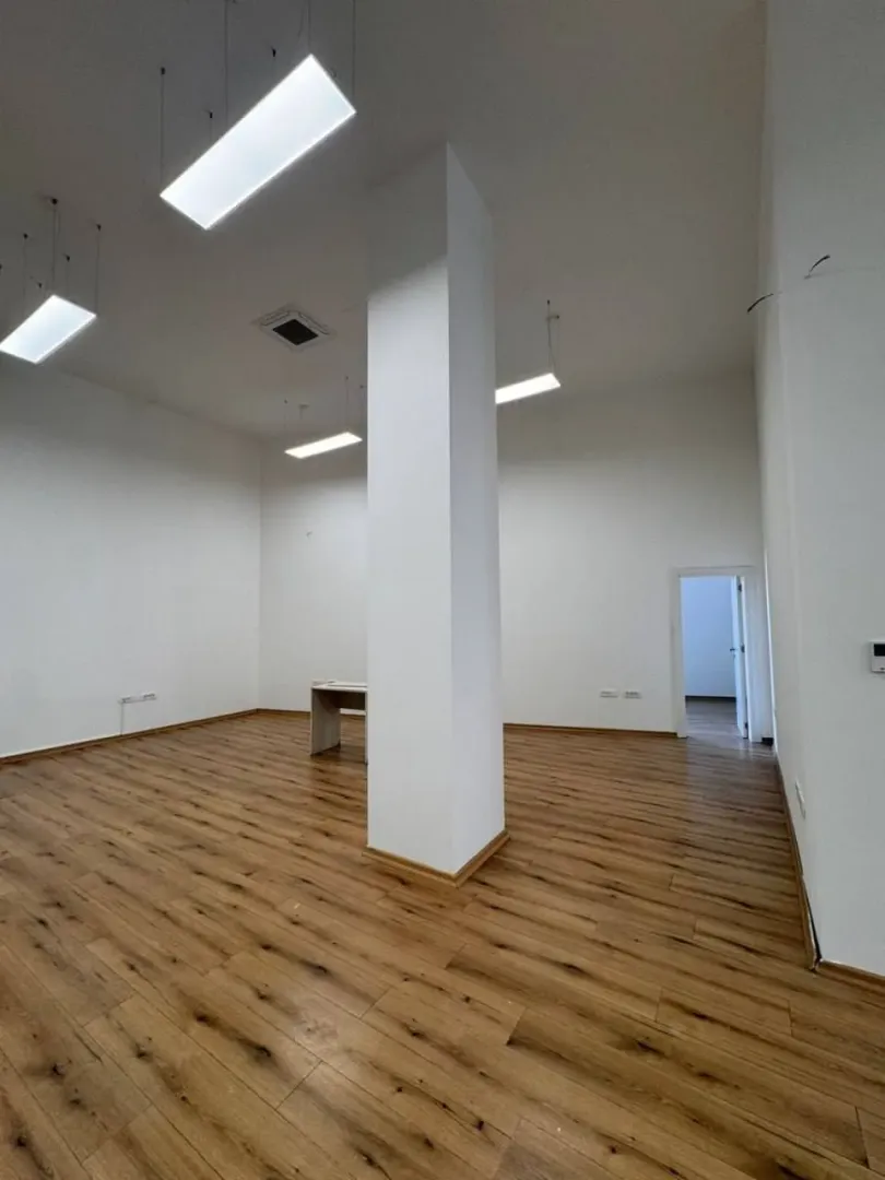 Rent, office space, 200m², Bečići, Budva