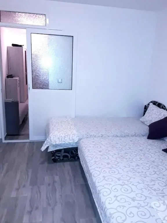 Rent, one bedroom apartment, 40m², Rozino, Budva