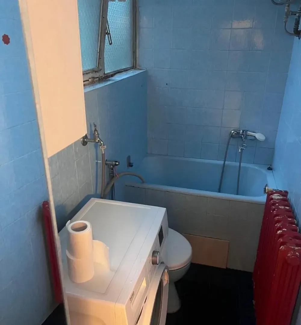 Izdavanje, trosoban stan, 55m², Savski Venac, Beograd