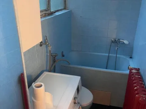 Izdavanje, trosoban stan, 55m², Savski Venac, Beograd - image 6