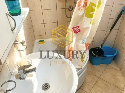 Rent, studio apartment, 29m², Stari Aerodrom, Podgorica - image 2