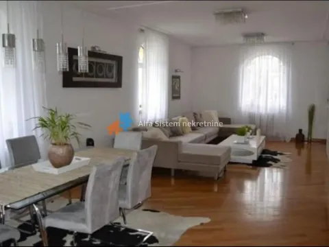 Rent, four bedroom apartment, 135m², Savski Venac, Beograd - image 1