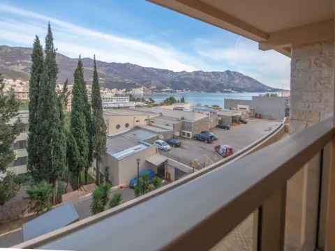 Rent, two bedroom apartment, 85m², Zavala, Budva - image 6