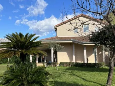 Prodaja, kuća, 165m², Bjeliši, Bar - image 8