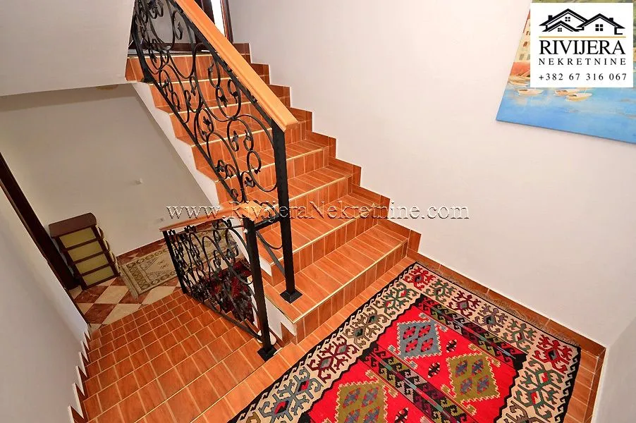 Prodaja, kuća, 260m², Baošići, Herceg Novi