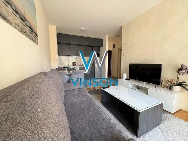 Izdavanje, jednosoban stan, 38m², Centar, Novi Sad