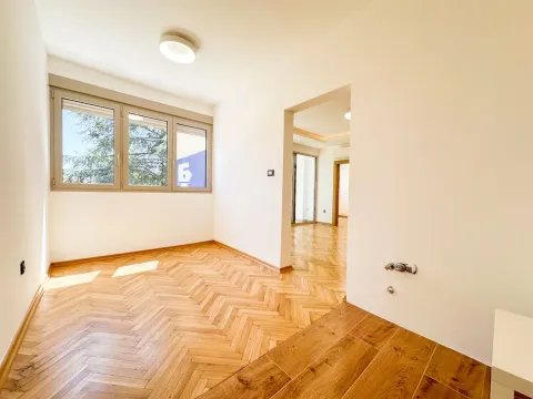 Rent, office space, 106m², Gintaš, Podgorica - image 3
