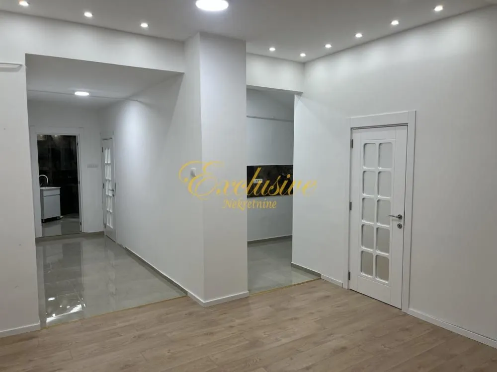 Prodaja, trosoban stan, 64m², Čukarička Padina, Beograd