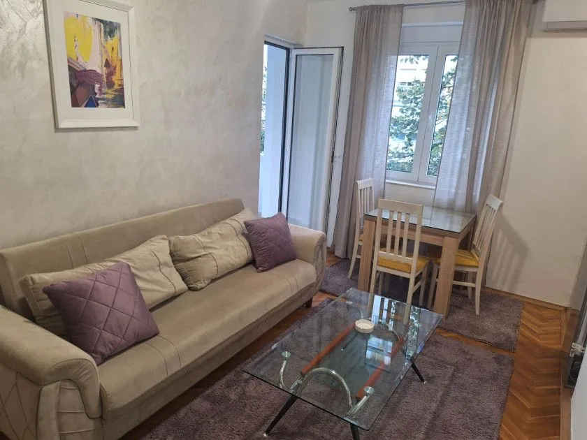 Rent, one bedroom apartment, 38m², Centar, Podgorica