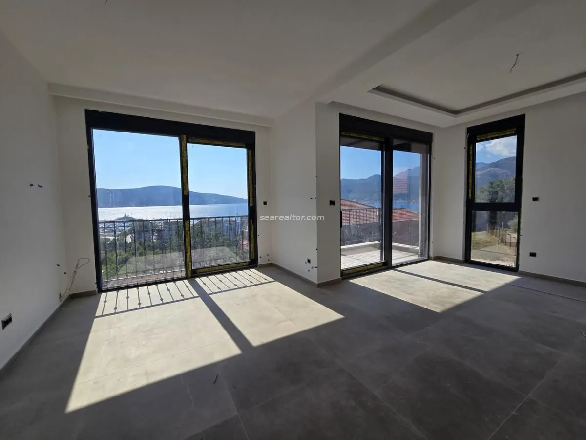 Prodaja, dvosoban stan, 61m², Tivat, Crna Gora