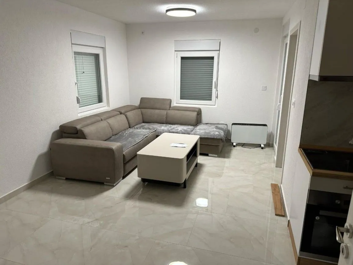 Sale, house, 360m², Šušanj, Bar