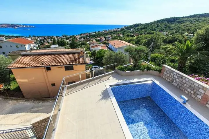 Sale, house, 500m², Šušanj, Bar