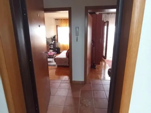 Sale, one bedroom apartment, 40m², Stari Aerodrom, Podgorica - image 2