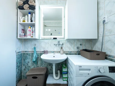 Izdavanje, kuća, 100m², Dalmatinska ulica, Podgorica - image 11