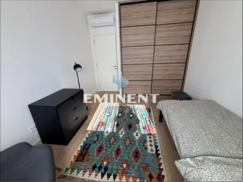 Izdavanje, trosoban stan, 86m², Savski Venac, Beograd - image 9