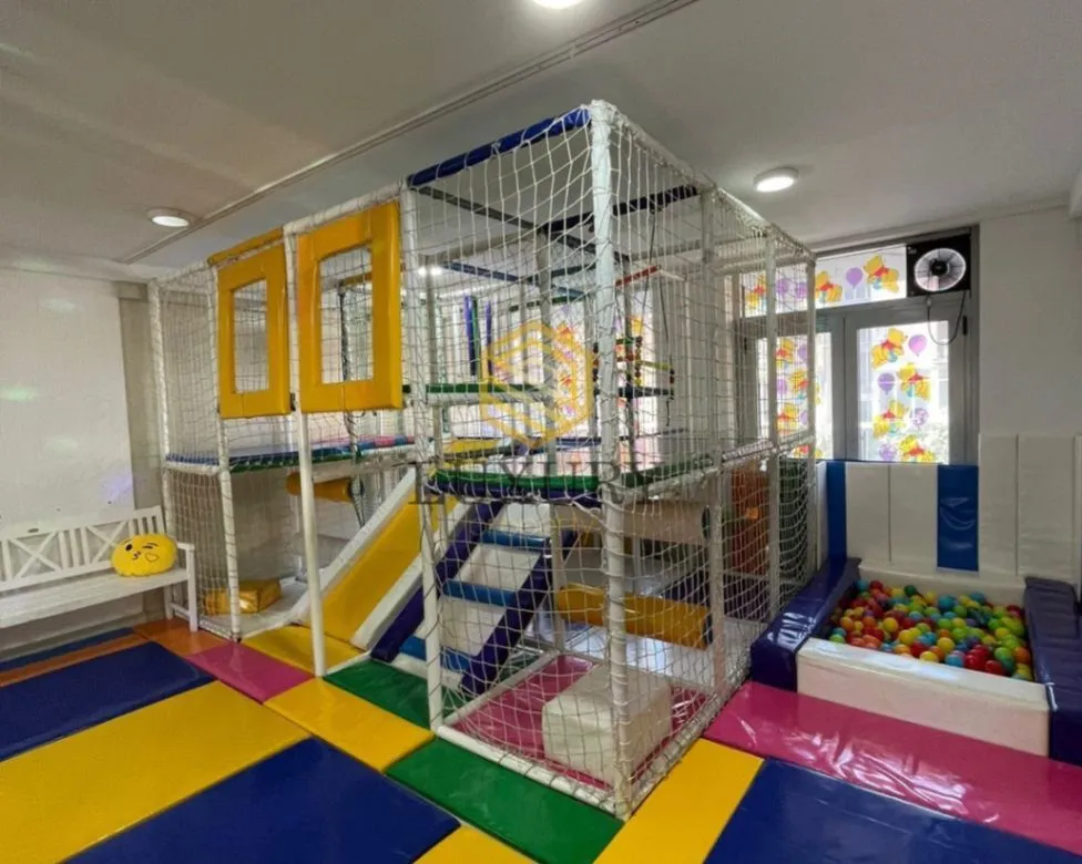 Rent, office space, 120m², 1 maj, Podgorica