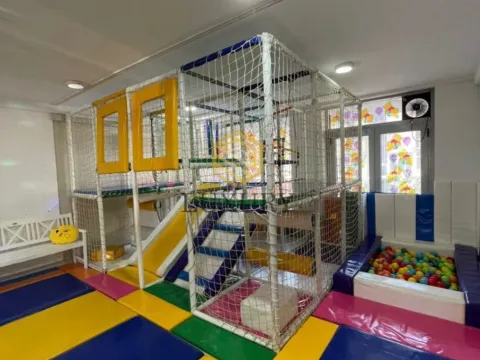 Rent, office space, 120m², 1 maj, Podgorica - image 12