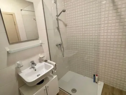 Izdavanje, jednosoban stan, 47m², City Kvart, Podgorica - image 8