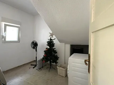 Sale, house, 75m², Zagorič, Podgorica - image 18