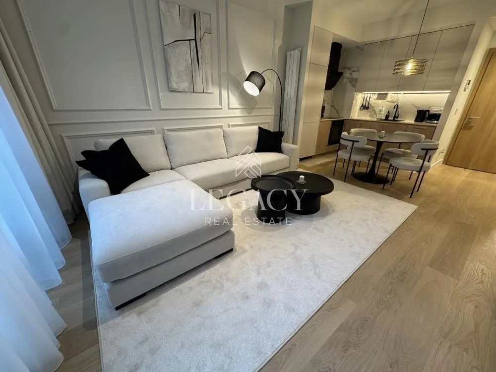 Izdavanje, dvosoban stan, 52m², Savski Venac, Beograd