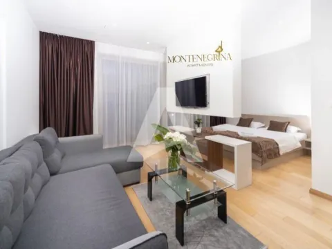 Izdavanje, stan, 43m2, Budva Izdavanje, stan, 43m2, Budva