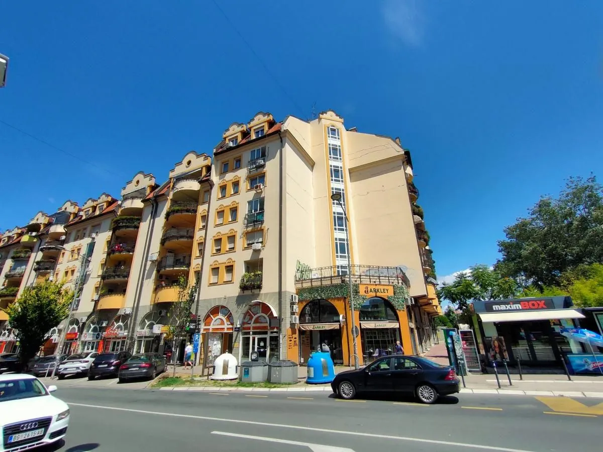 Izdavanje, trosoban stan, 103m², Spens, Novi Sad Sve Podlokacije