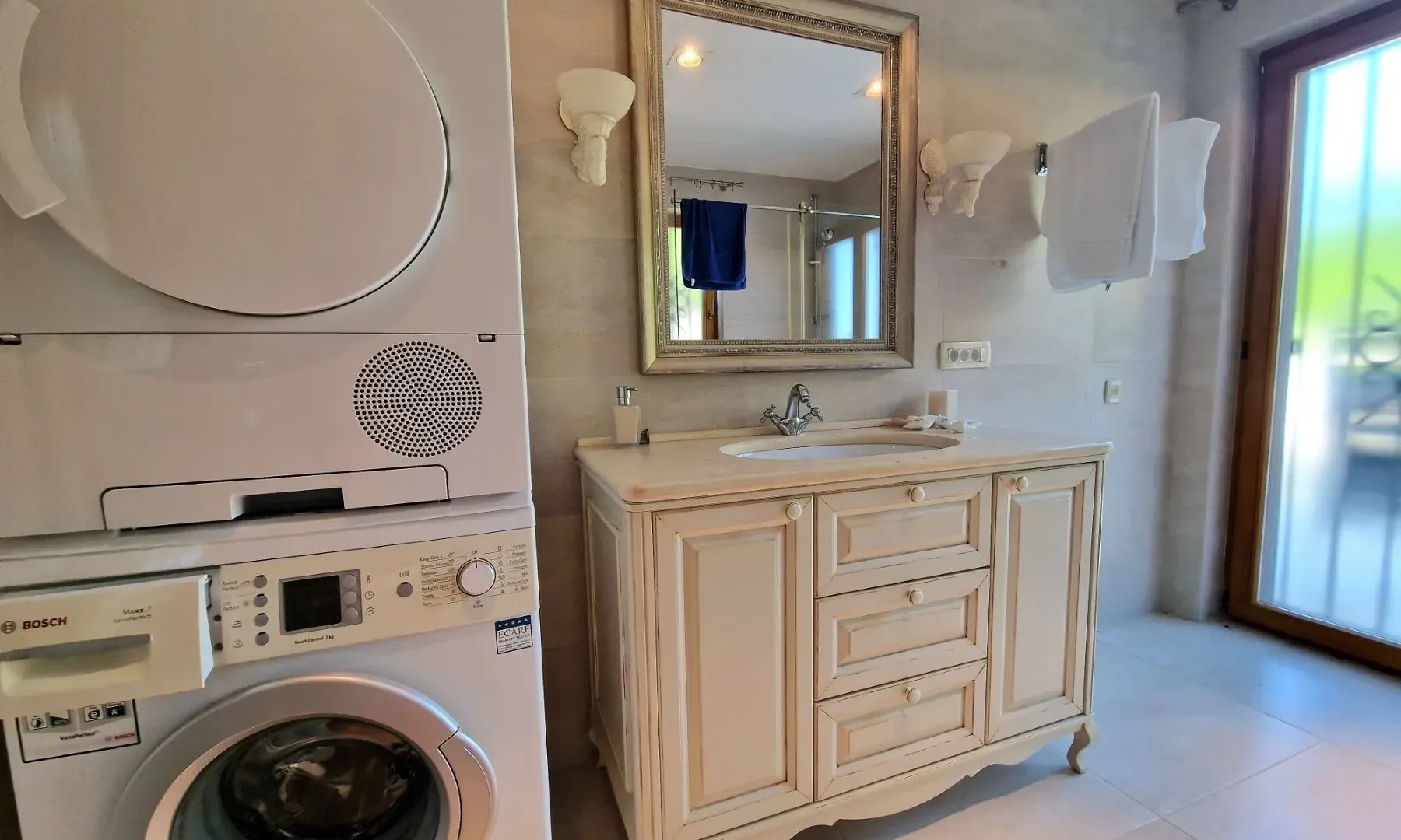 Sale, house, 300m², Reževići, Budva