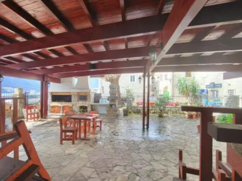 Izdavanje, ugostiteljski objekat, 230m², Perast, Kotor - image 9