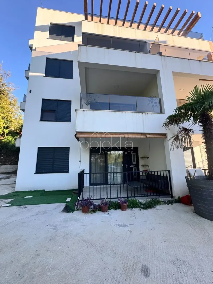 Rent, two bedroom apartment, 62m², Tivat, Crna Gora