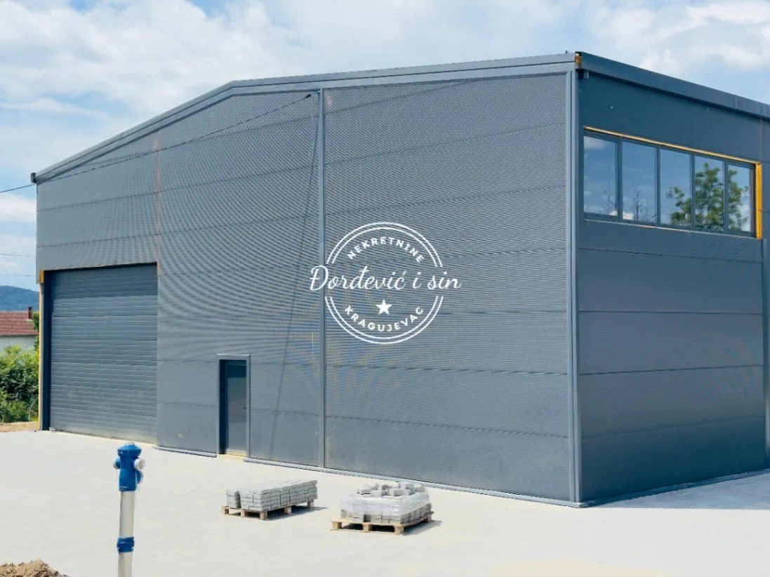 Izdavanje, poslovni prostor, 540m², Desimirovac, Kragujevac